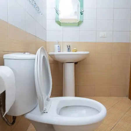 Seaside Retreat דירה Vlorë