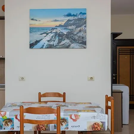Seaside Retreat דירה *