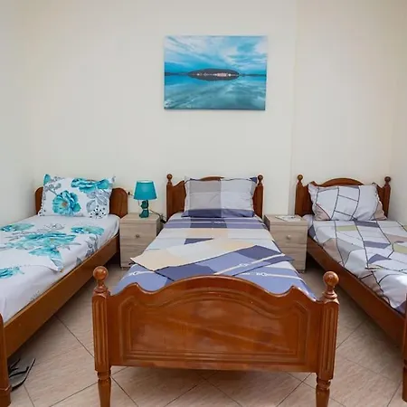 Seaside Retreat *