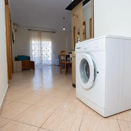 Seaside Retreat דירה *