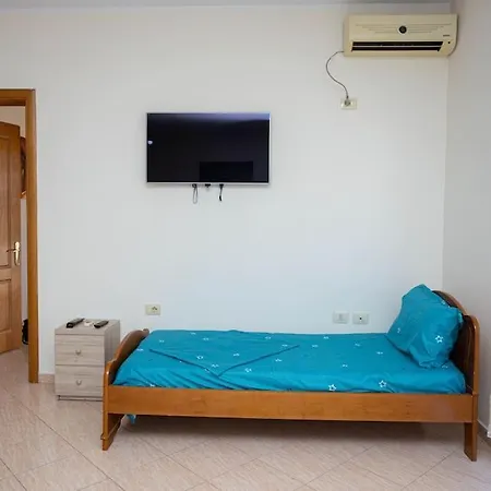 Seaside Retreat דירה Vlorë